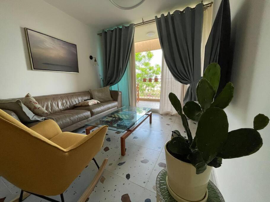Appartement נוף לים 3 חדרים בנאות גולף בקסריה עם בריכה וחדר כושר à Césarée Extérieur photo